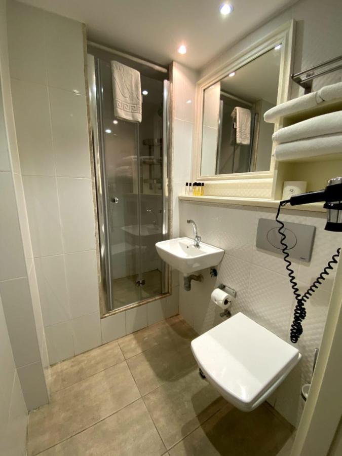 Meroddi Galata Flats Istanbul Exterior photo