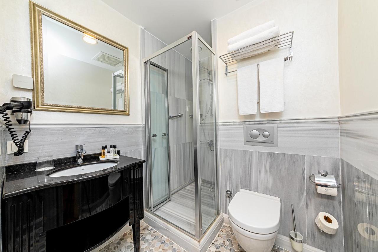 Meroddi Galata Flats Istanbul Exterior photo
