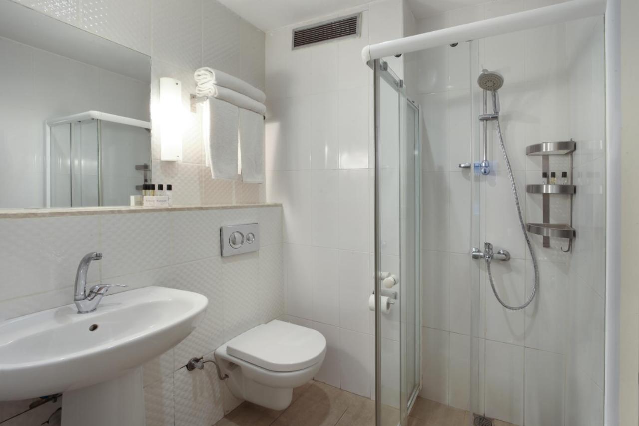 Meroddi Galata Flats Istanbul Exterior photo