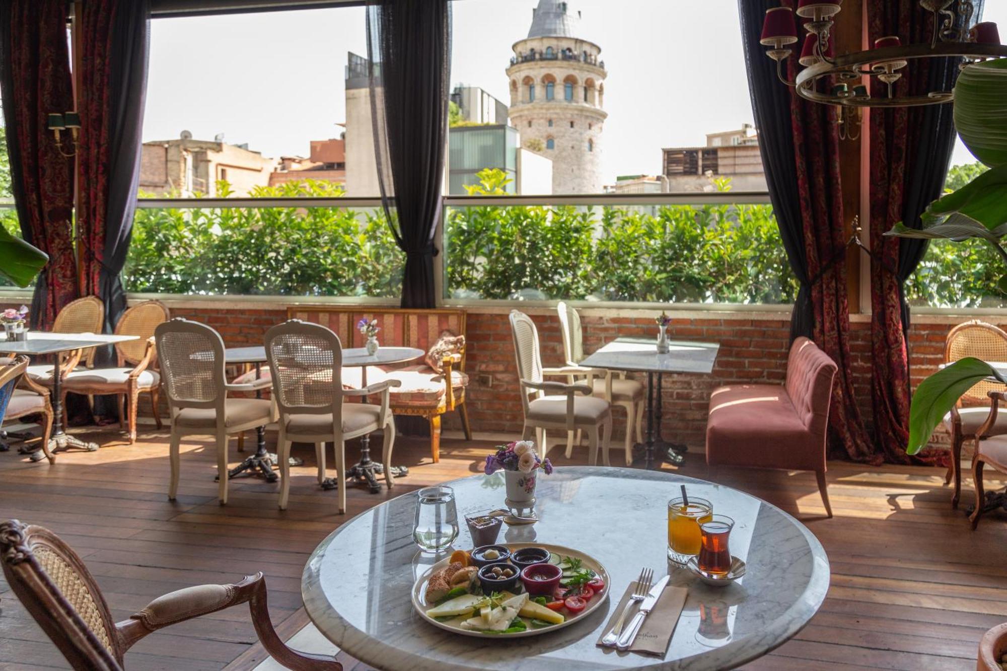 Meroddi Galata Flats Istanbul Exterior photo